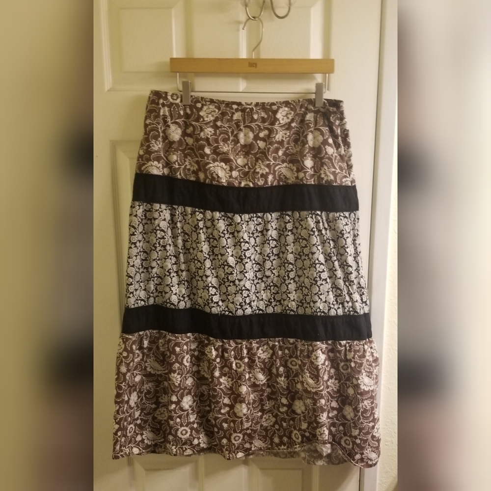 APOSTROPHE Long Skirt